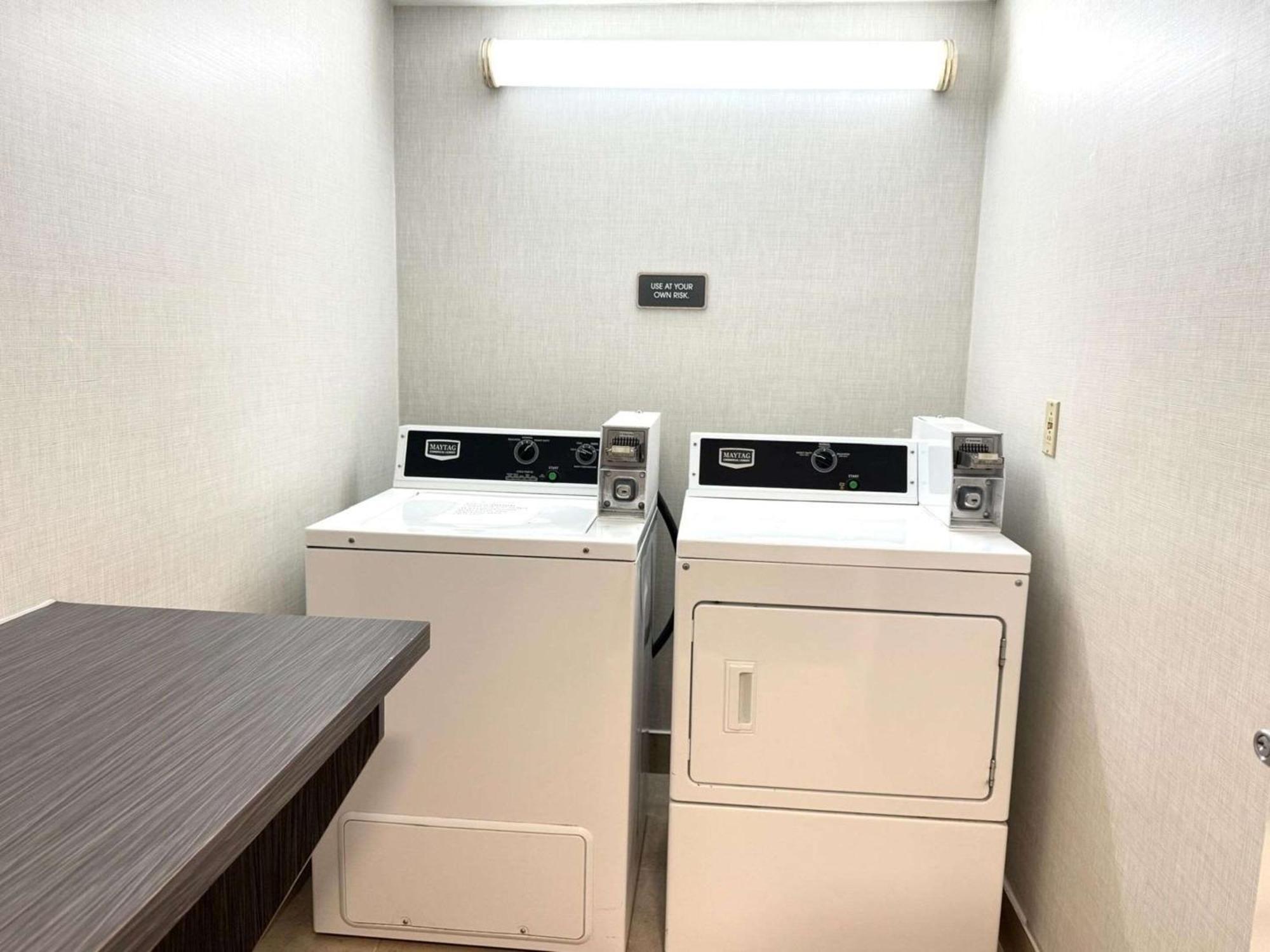 Comfort Inn Saint Catharines Экстерьер фото